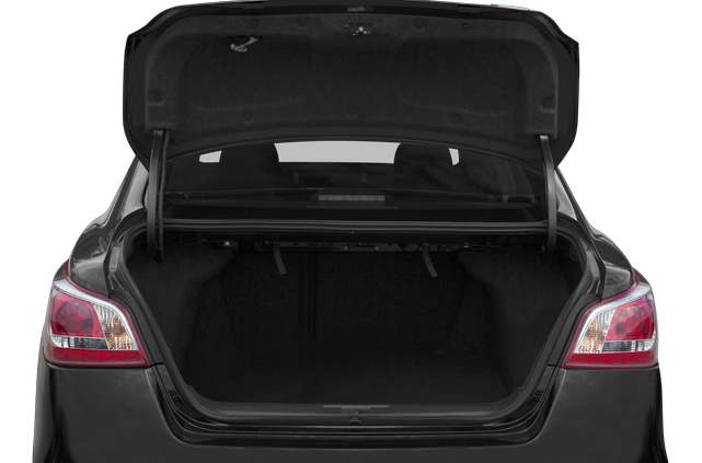 2015 nissan altima trunk