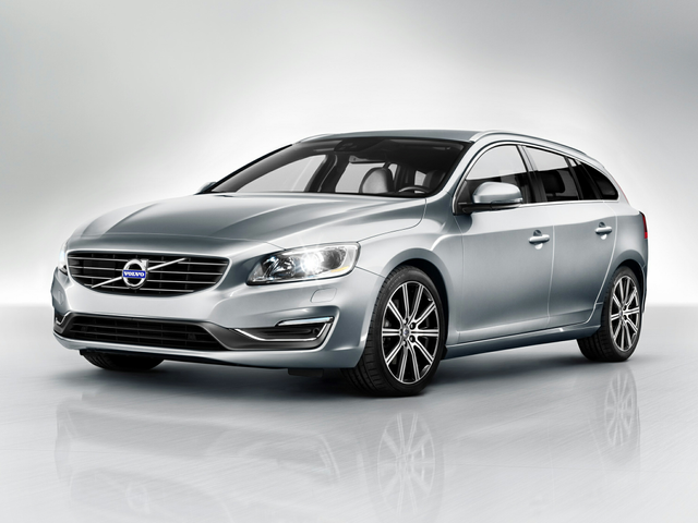 2017 Volvo V60 Specs, Price, MPG & Reviews