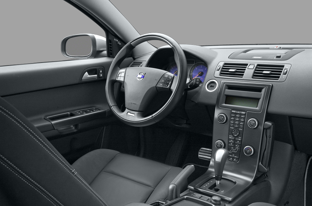 File:Volvo V50 R-Design (Facelift) – Frontansicht, 12. März 2011