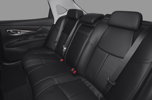 2011 INFINITI M56