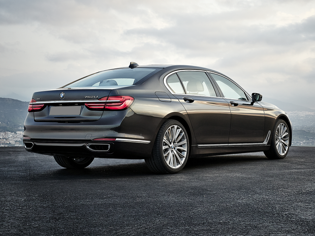 2017 BMW 740