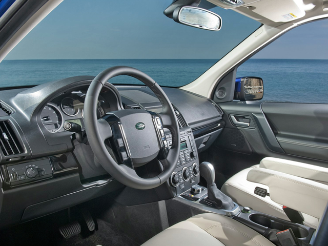 2011 Land Rover LR2