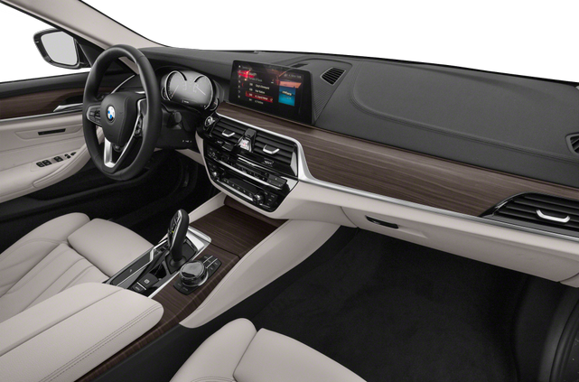 2019 BMW 530