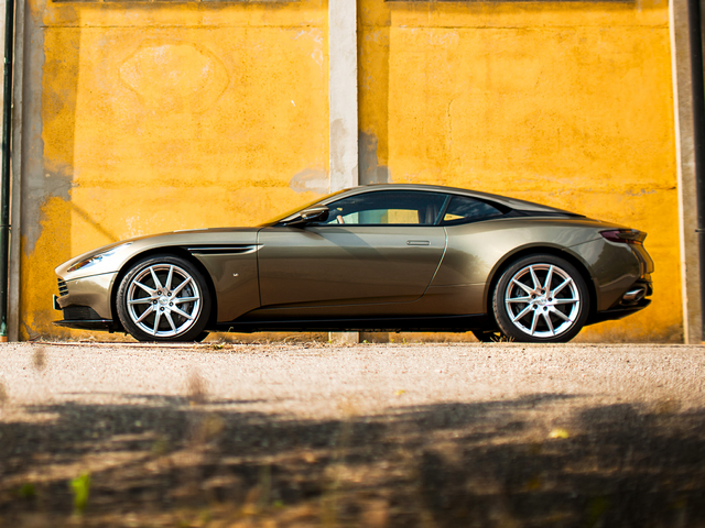 2018 Aston Martin DB11
