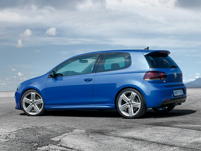 2013 Volkswagen Golf R Specs, Price, MPG & Reviews | Cars.com