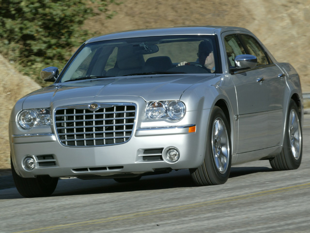 2007 Chrysler 300C Specs, Price, MPG & Reviews