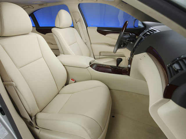 2010 Lexus LS 460