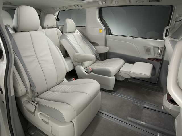 2012 Toyota Sienna