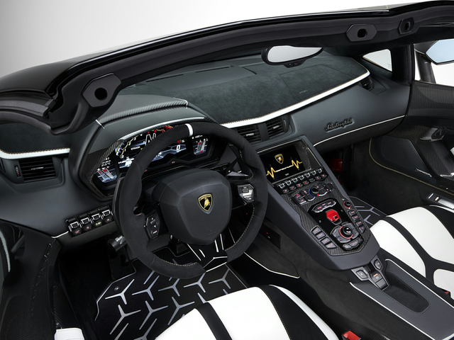 2021 Lamborghini Aventador SVJ