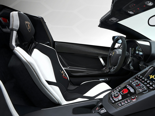 2021 Lamborghini Aventador SVJ