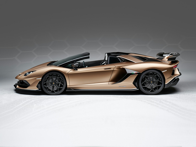 2021 Lamborghini Aventador SVJ
