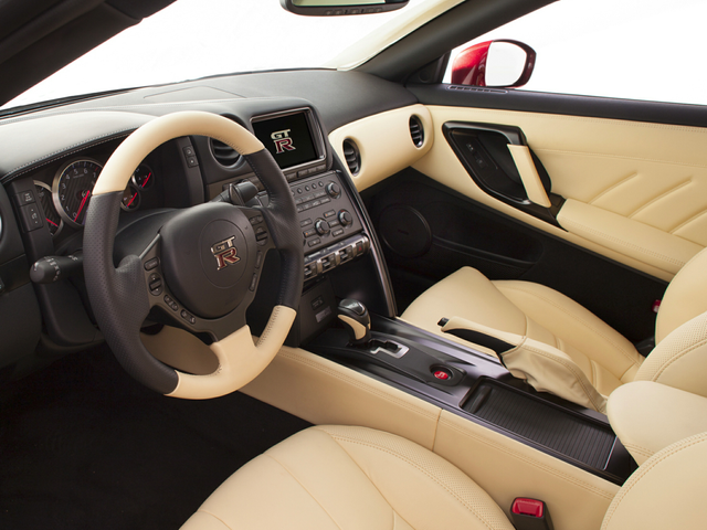 2016 Nissan GT-R