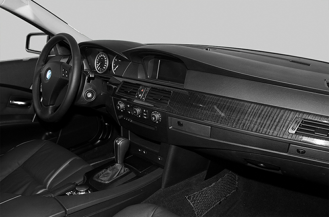 2004 BMW 530
