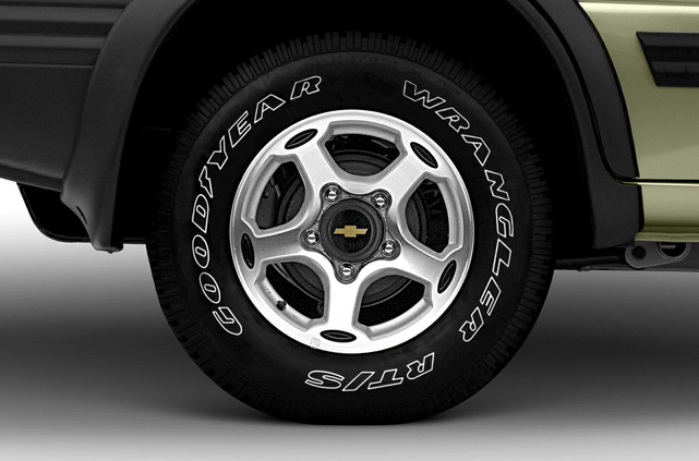 2003 Chevrolet Tracker