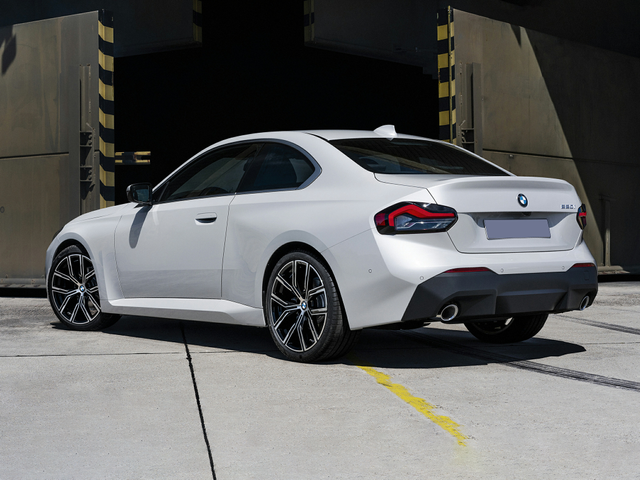 2023 BMW 230