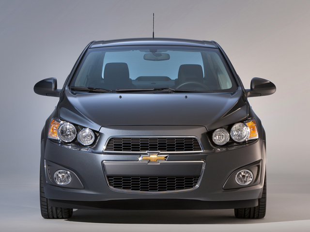 2014 Chevrolet Sonic Specs, Price, MPG & Reviews