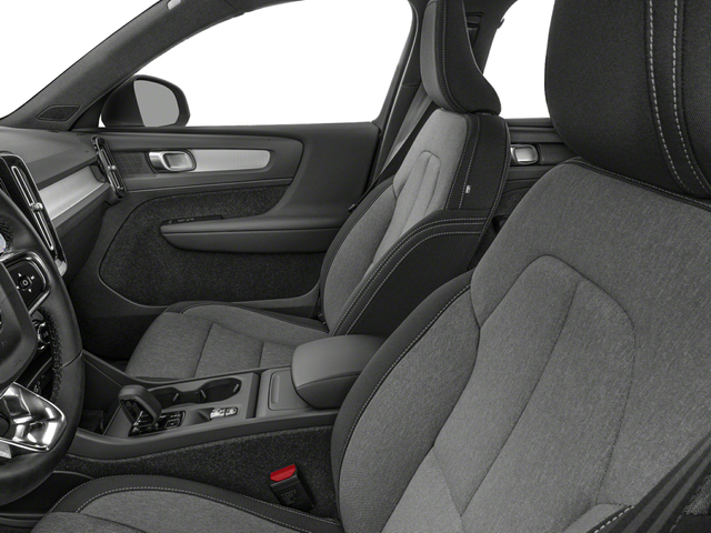 2024 Volvo XC40