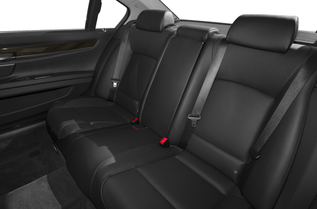 2015 BMW 740