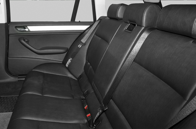 2003 BMW 325