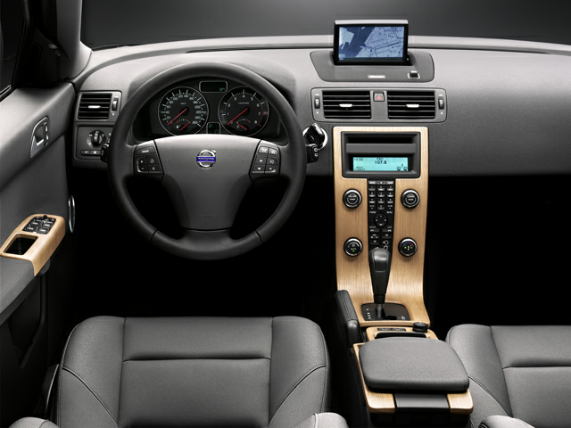 2008 Volvo V50 Specs, Price, MPG & Reviews