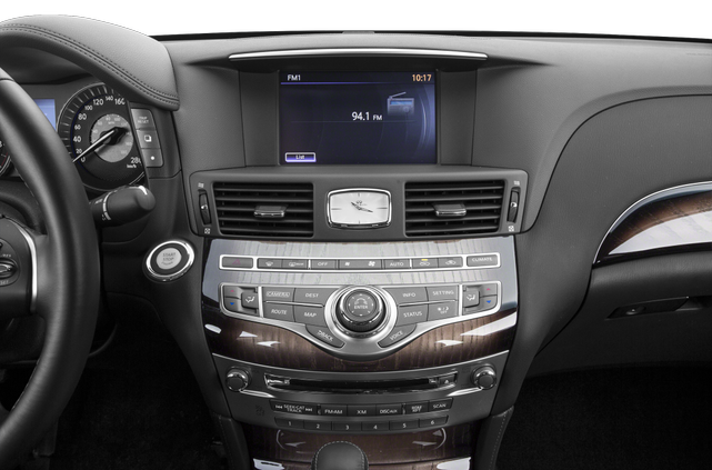 2015 INFINITI Q70L