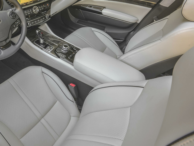 2017 Kia K900