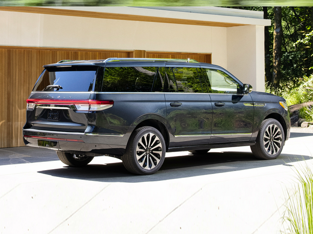 2022 Lincoln Navigator