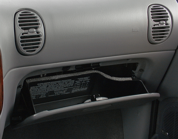 2000 Chrysler Town & Country