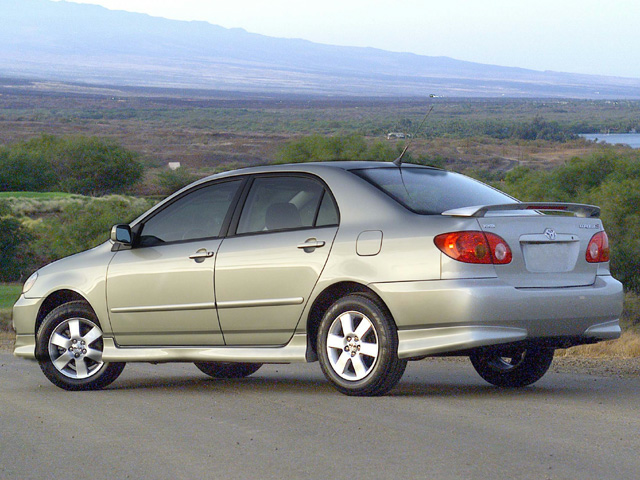2004 Toyota Corolla Specs, Price, MPG & Reviews | Cars.com