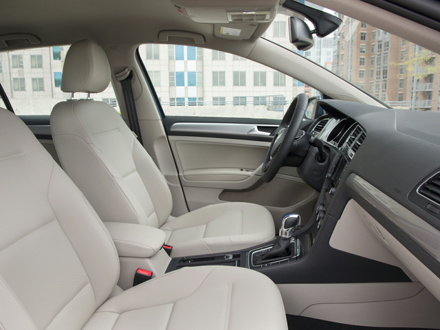 2016 Volkswagen e-Golf