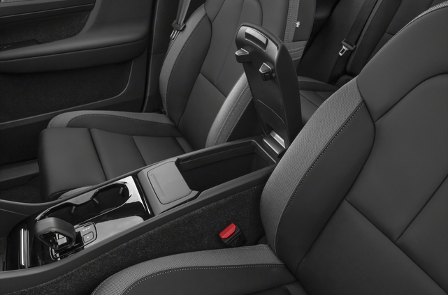 2025 Volvo EX40