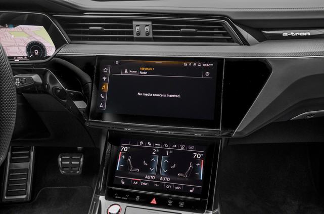 2025 Audi SQ8 e-tron Sportback