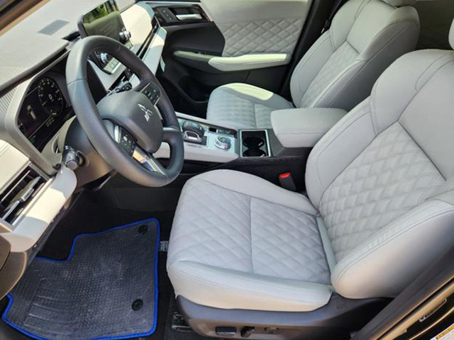 2026 Mitsubishi Outlander PHEV