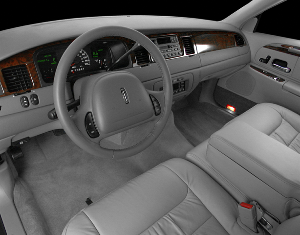 2001 Lincoln Town Car