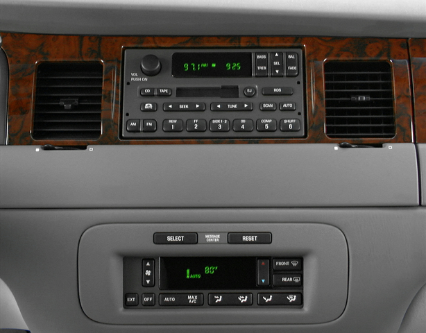 2001 Lincoln Town Car