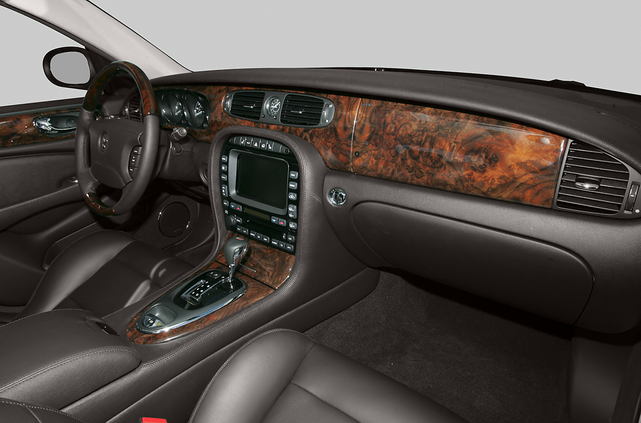 2006 Jaguar XJR