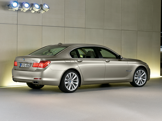 Bmw 750 2010