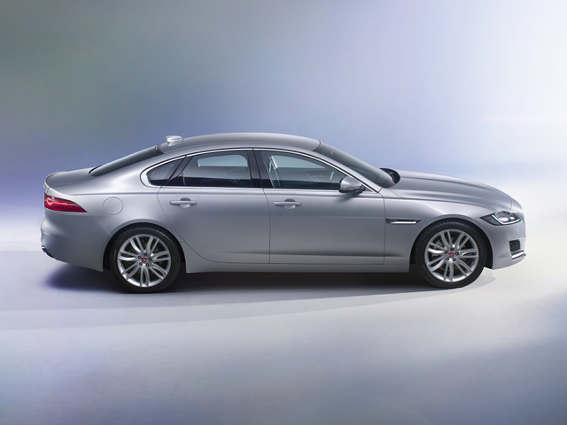 2017 Jaguar XF