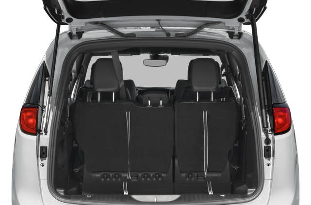 2025 Chrysler Voyager