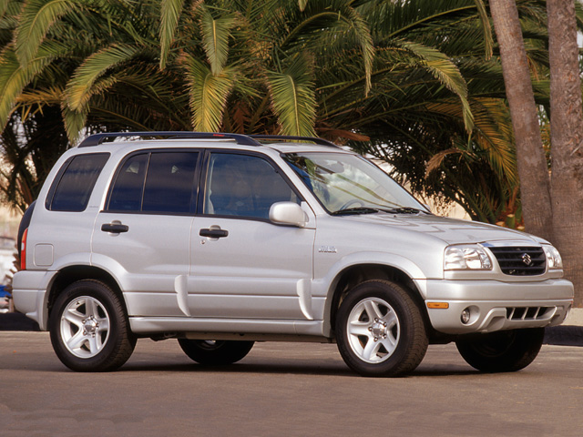 2002 Suzuki Grand Vitara Specs, Price, MPG & Reviews