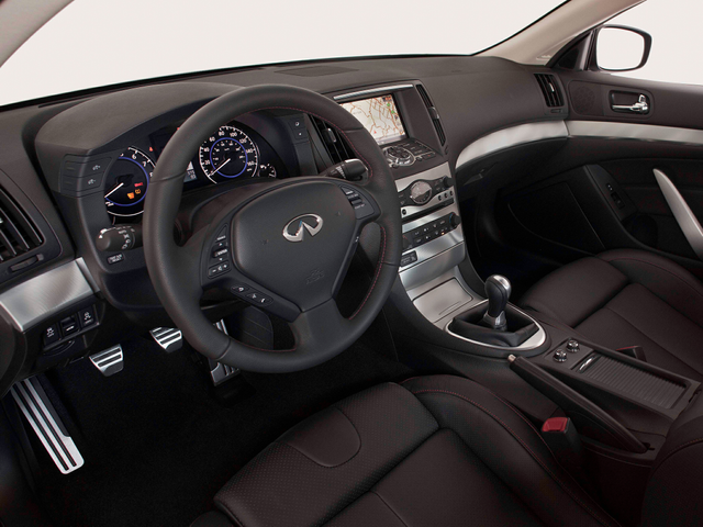 2011 INFINITI G37