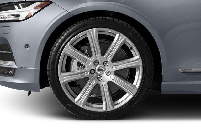 2017 Volvo S90