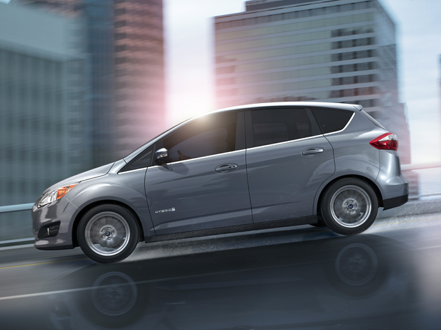 14 Ford C Max Hybrid Specs Price Mpg Reviews Cars Com