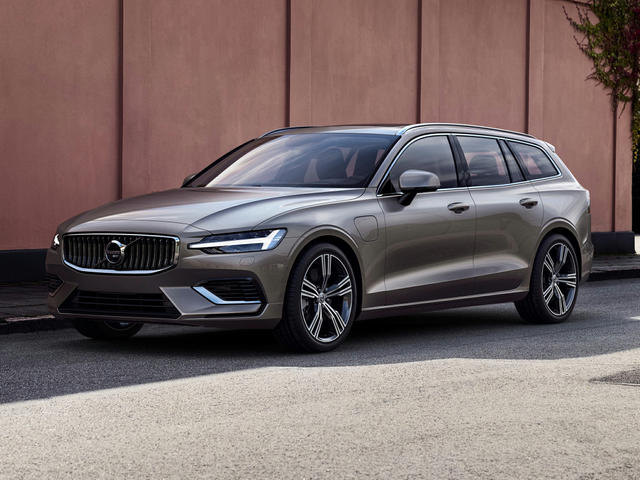 2020 Volvo V60 Recharge Plug-In Hybrid Specs, Price, MPG