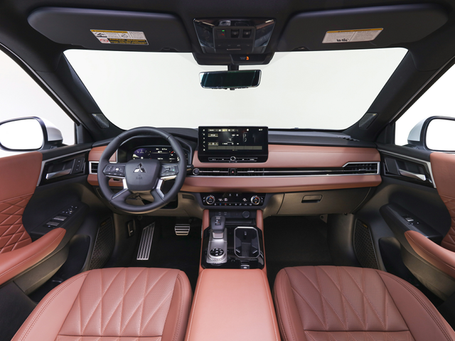 2025 Mitsubishi Outlander