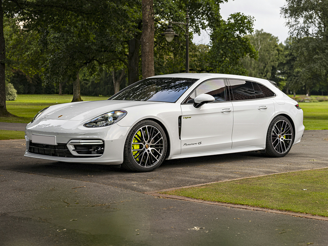 2022 Porsche Panamera E-Hybrid Sport Turismo