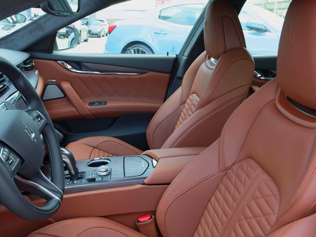 2023 Maserati Quattroporte