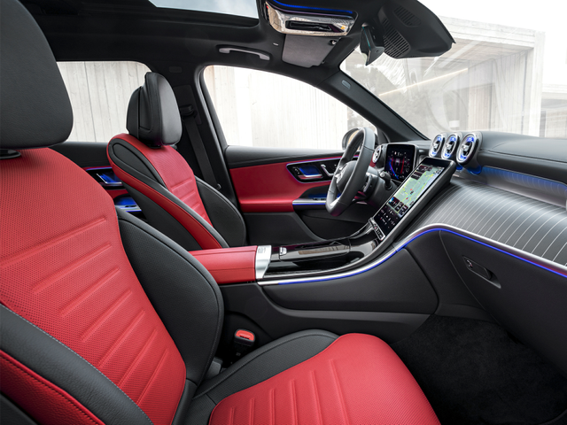 2025 Mercedes-Benz GLC 300