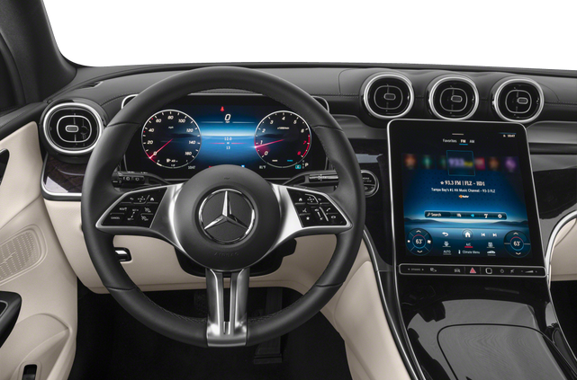 2025 Mercedes-Benz GLC 300