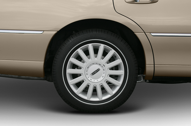 2006 Lincoln Town Car
